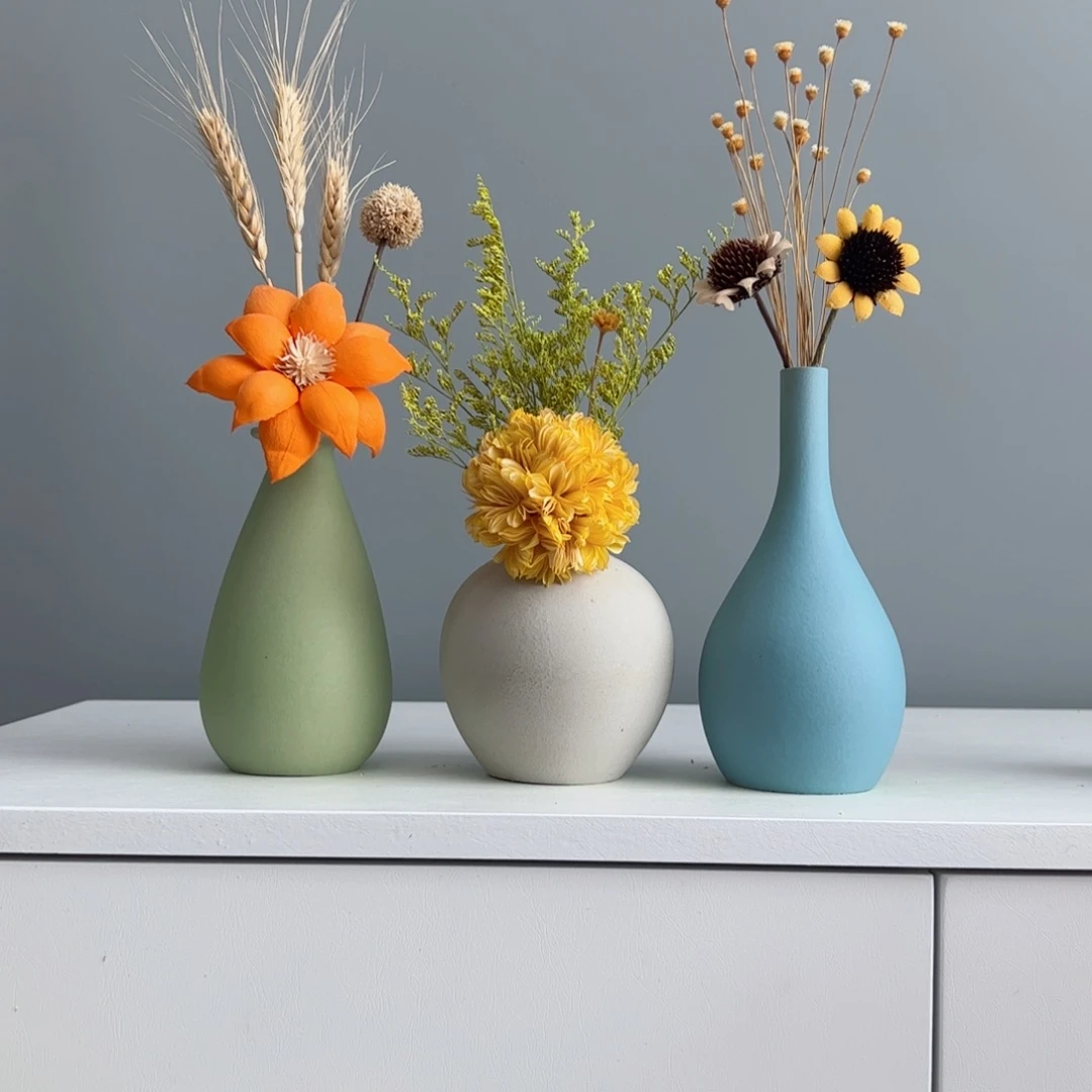 摆件陶瓷小花瓶摆件含花总高约20-30cm