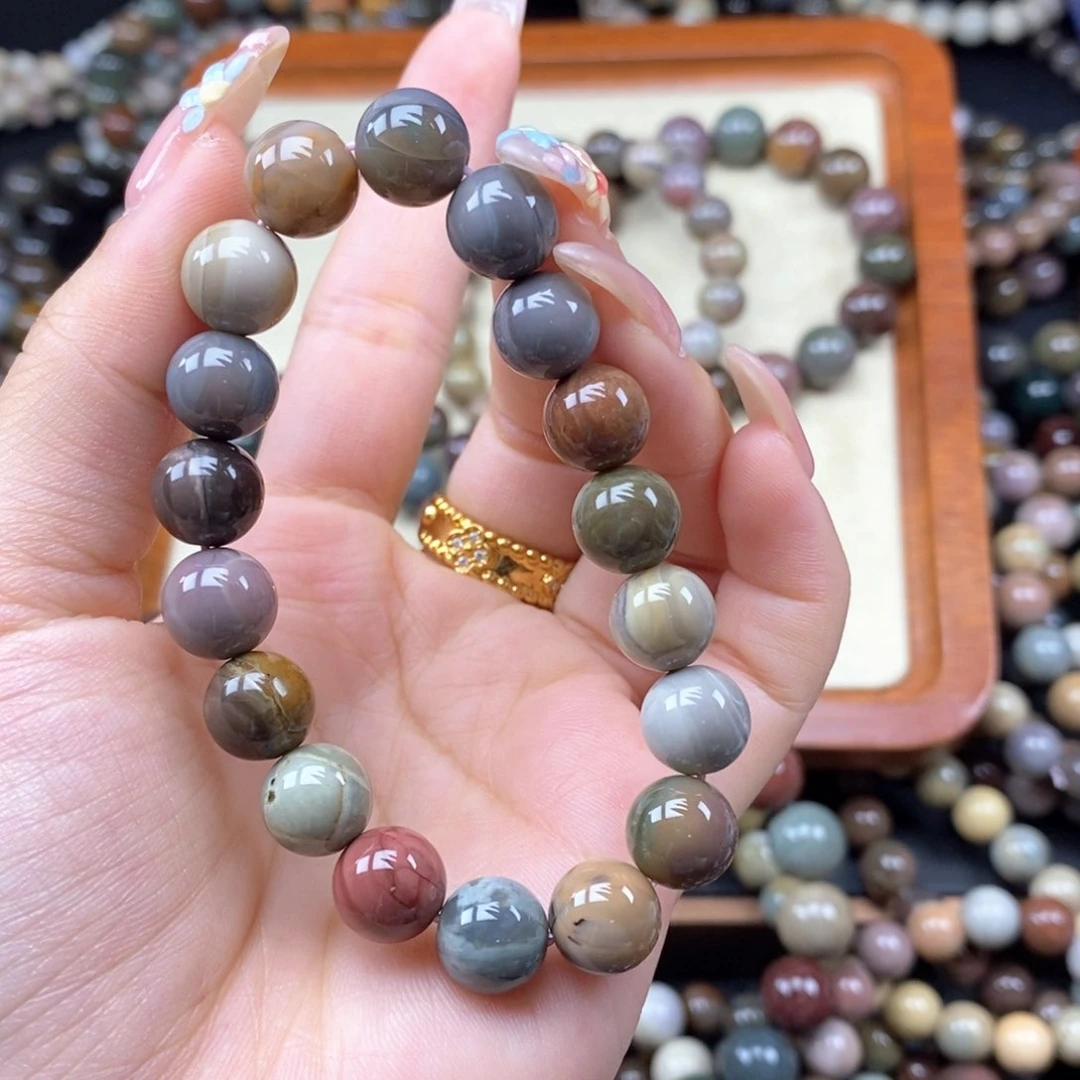 石英质玉未镶嵌手串小**?