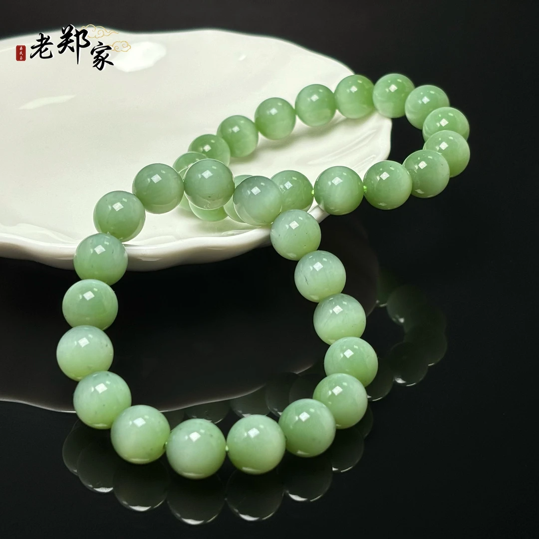 【老郑家】和田玉手串 多样性发一件 约12mm 微黑点