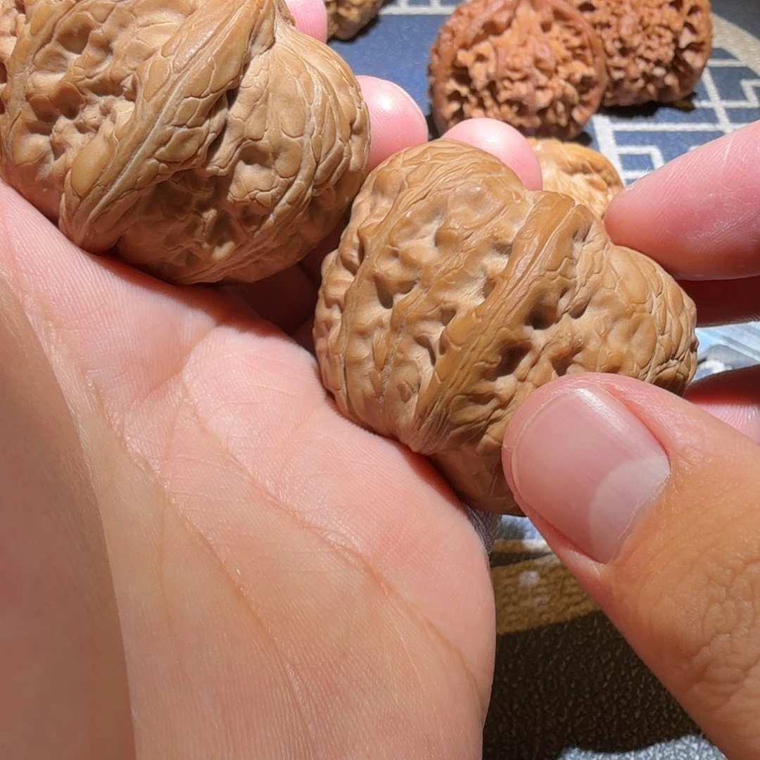 文玩核桃把件元宝