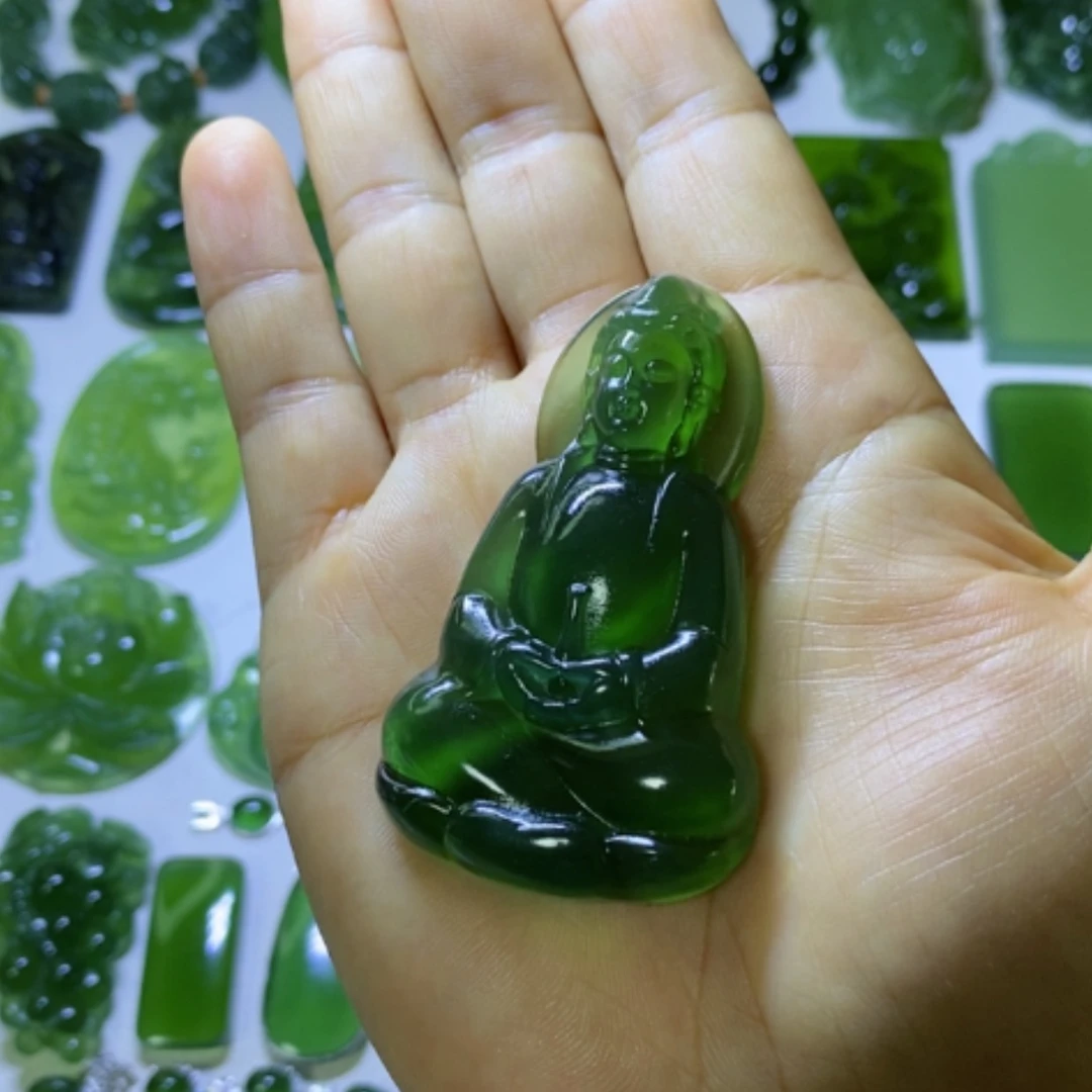 【闪购商品】未镶嵌蛇纹石玉颈饰～**～