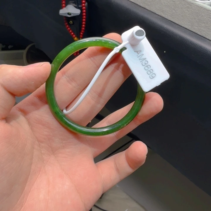 和田玉（碧玉）未镶嵌手镯