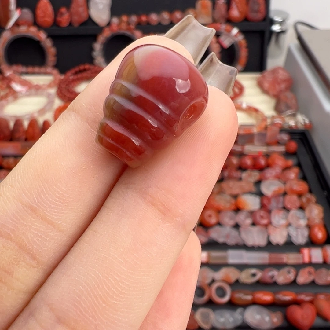 南红玛瑙未镶嵌颈饰三通