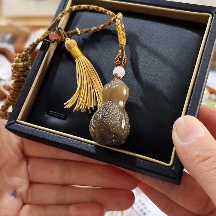 清***️和田玉未镶嵌颈饰