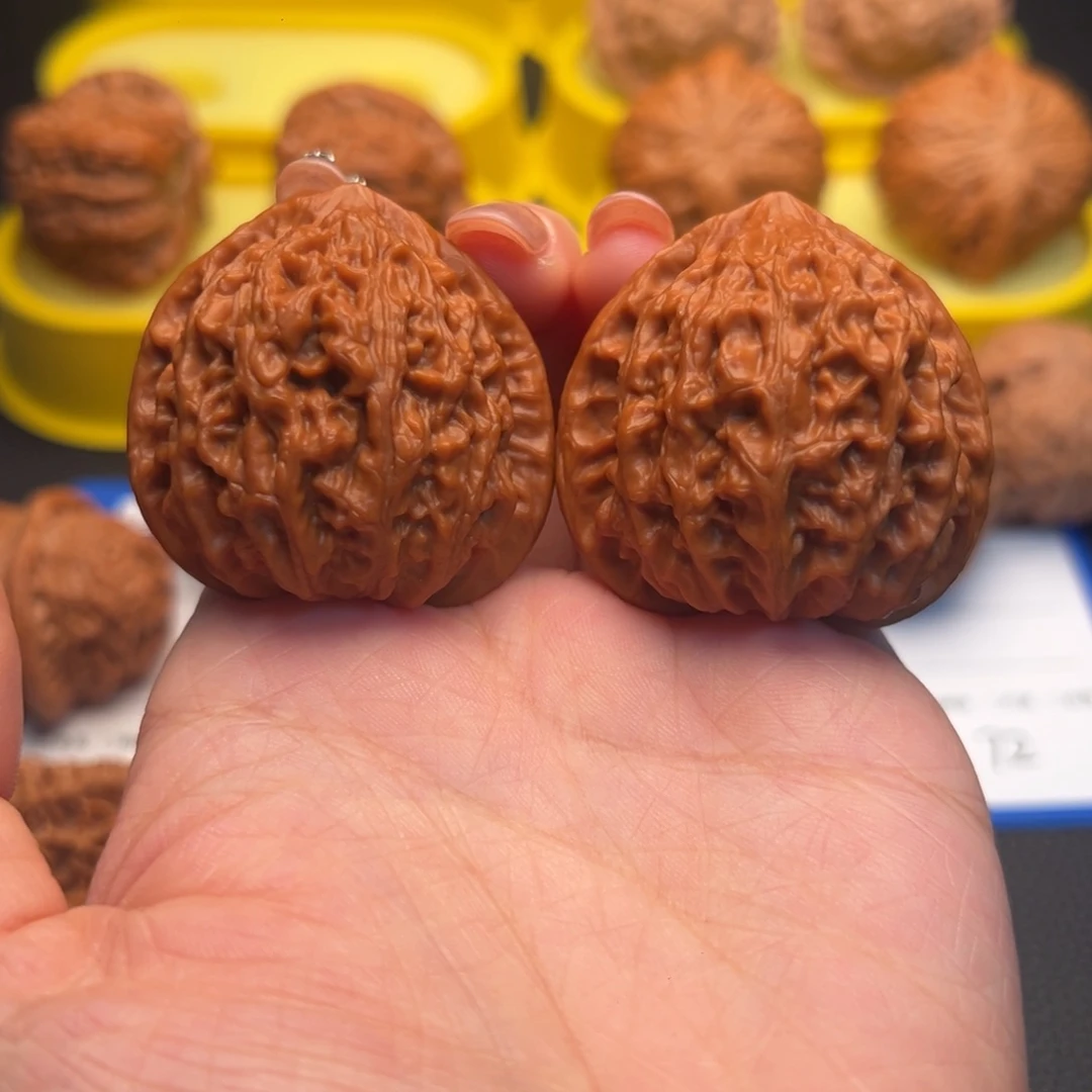 文玩核桃吊坠02全品金牛41尺