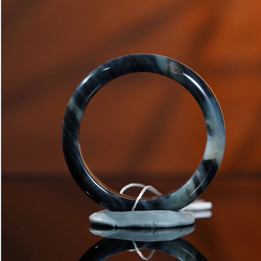 和田玉和田带皮青花手镯 60.88g L251108010 B