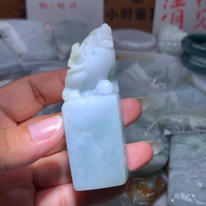 翡翠未镶嵌颈饰保真天然A货翡翠