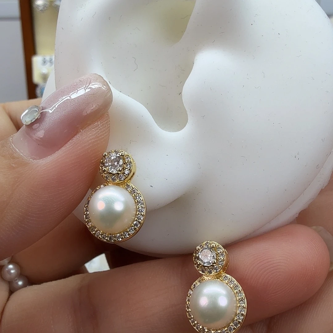 淡水珍珠耳饰未镶嵌