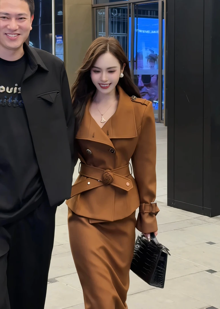 【现货秒发】DO662秋季轻奢显瘦时尚气质双排扣短风衣+半身裙 套装