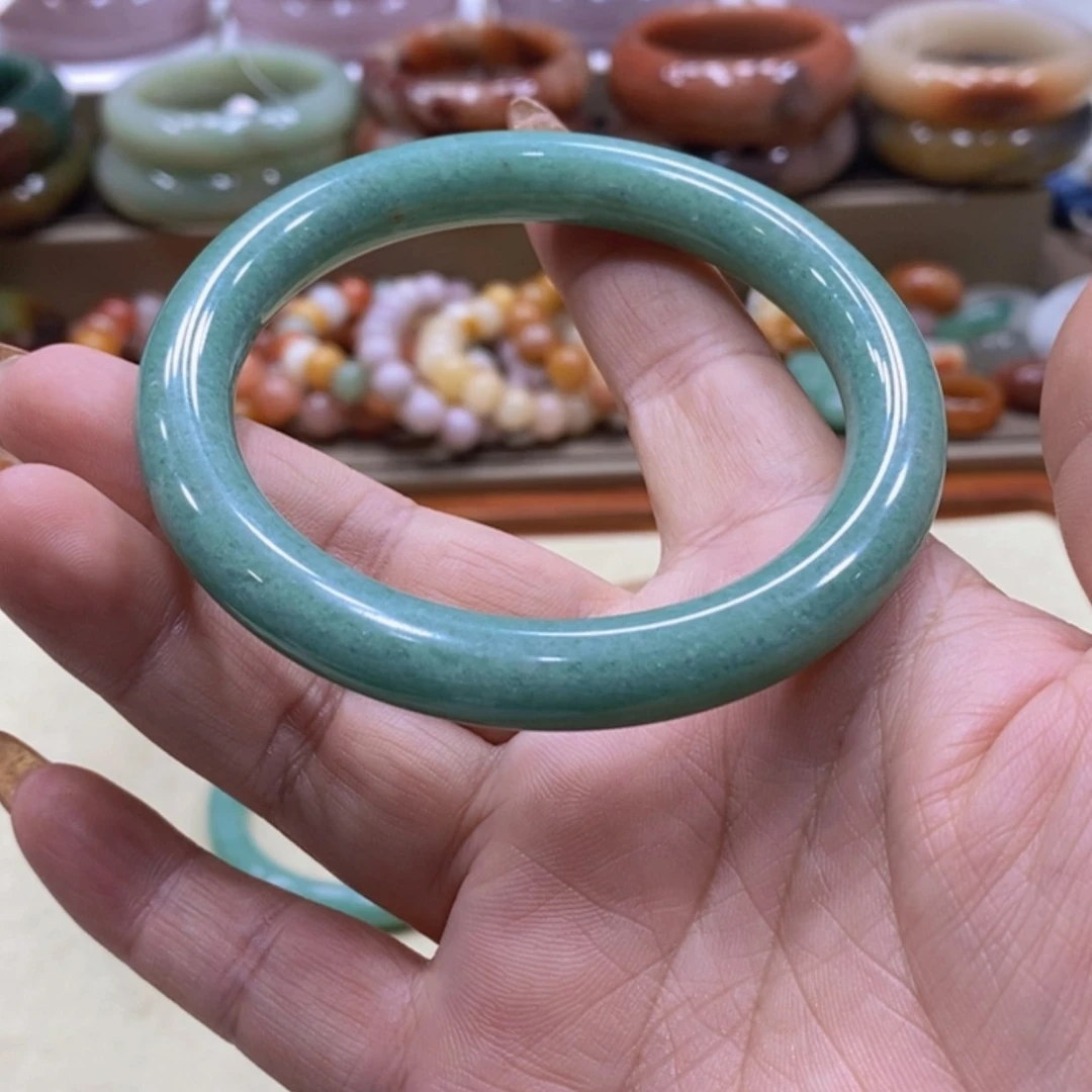 【闪购商品】未镶嵌手镯石英质玉懒*洋