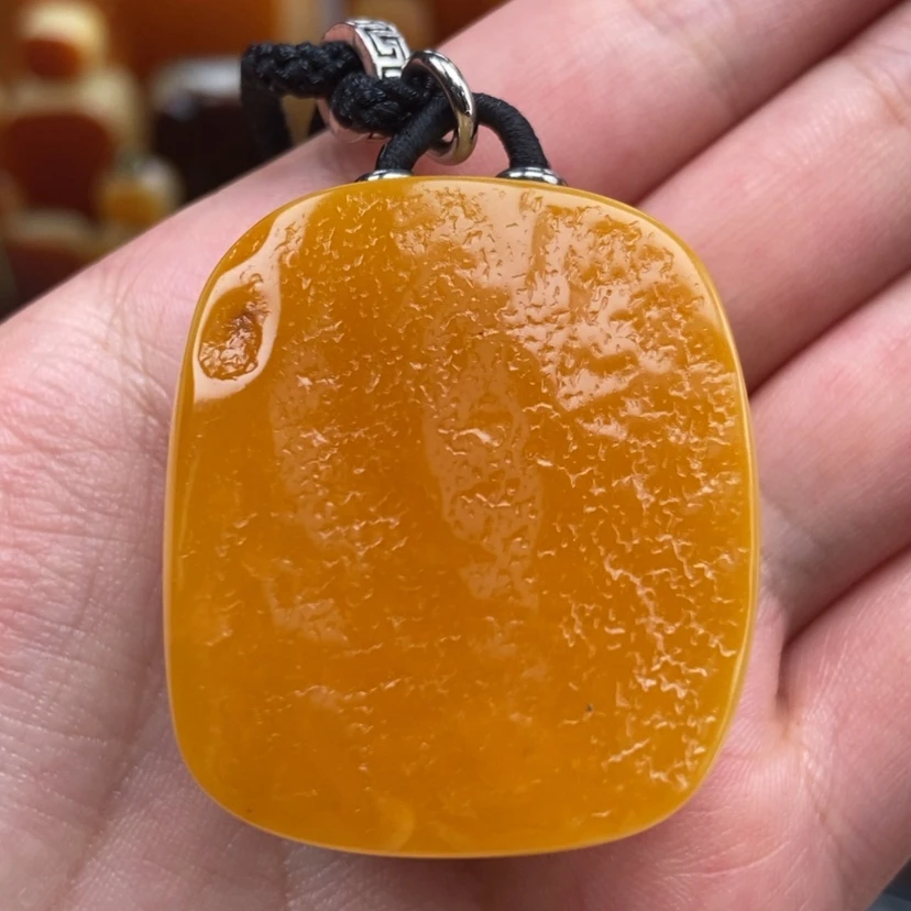 【闪购商品】未镶嵌吊坠(赠链)琥珀