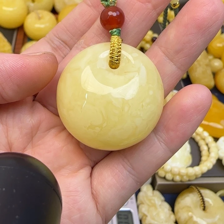 未镶嵌颈饰蜜蜡天然蜜蜡