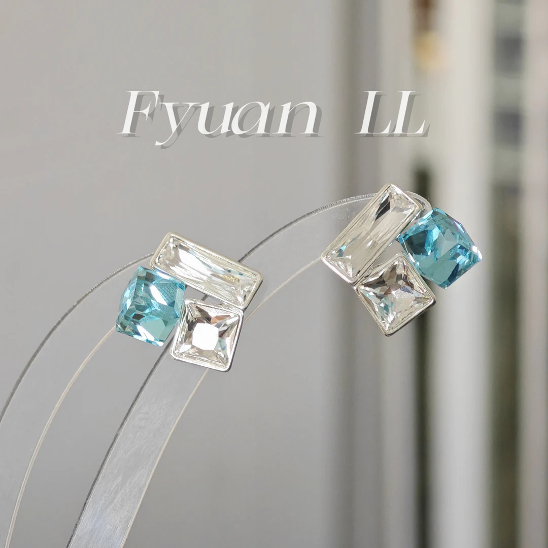 铜合金耳饰 蓝色方块锆石耳钉冷淡风小众设计高级感耳饰精致耳环