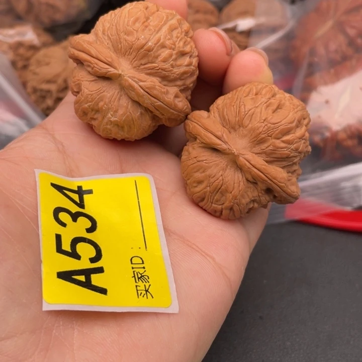 文玩核桃吊坠核桃