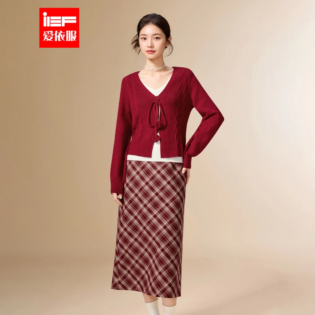 IEF/爱依服一整套穿搭2025冬季新款法式温柔文艺通勤风上下套长裙
