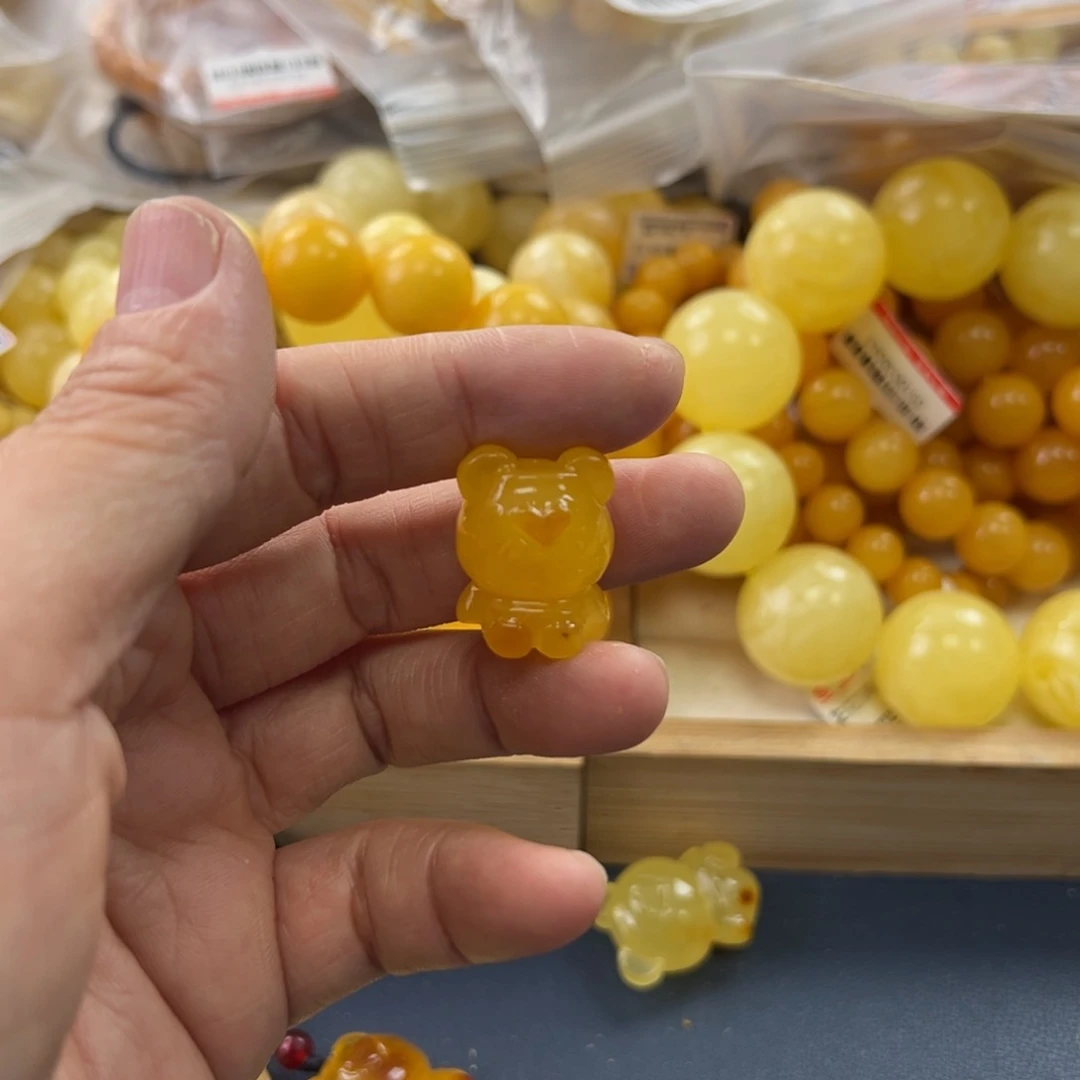 未镶嵌琥珀珠宝奇石