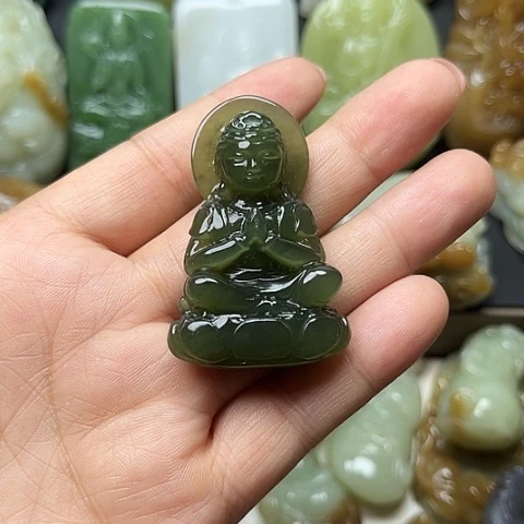 颈饰未镶嵌和田玉新