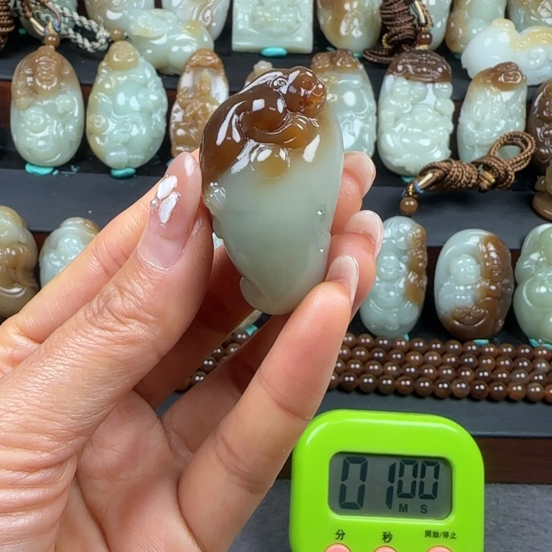 和田玉挂件未镶嵌龍**神