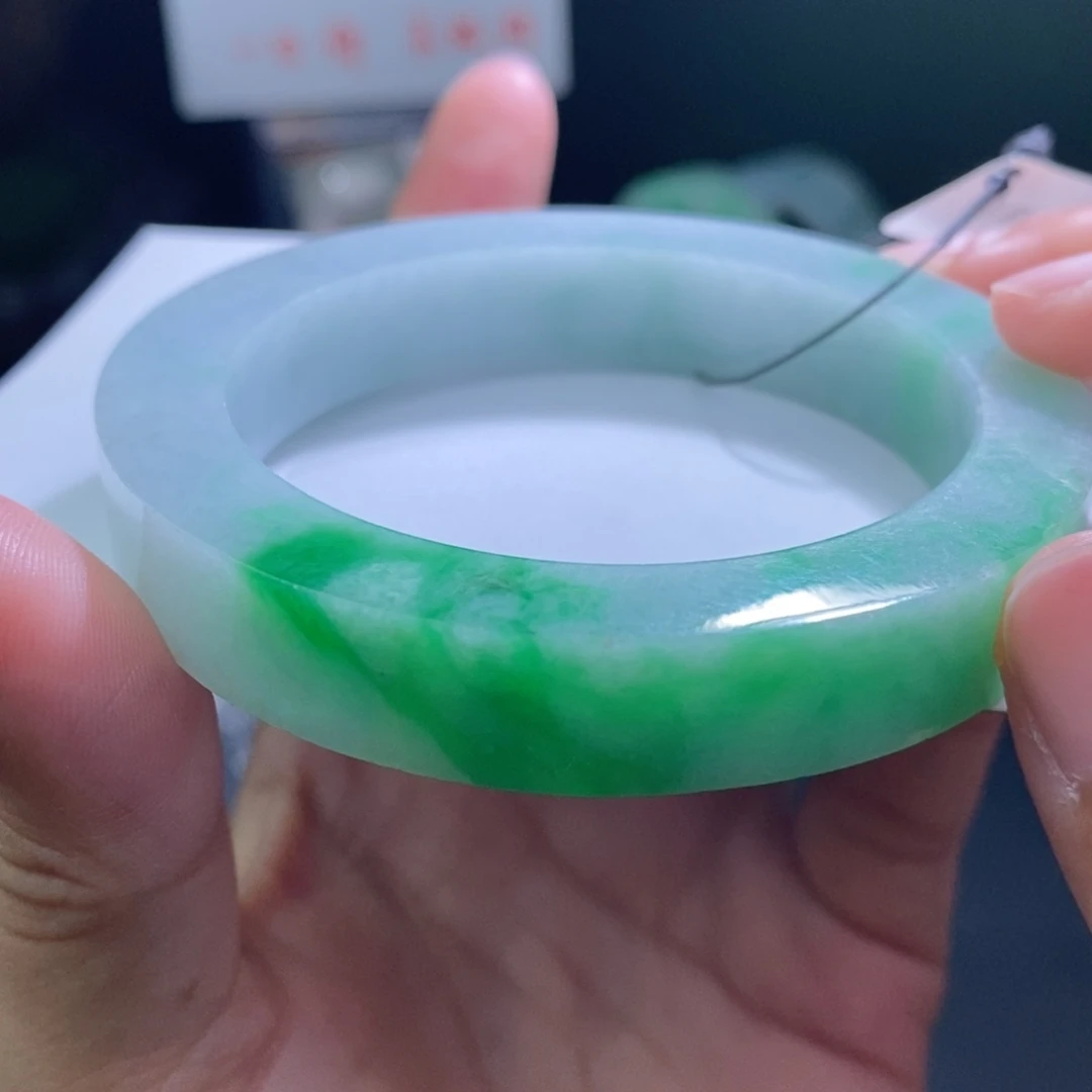 未镶嵌翡翠定制翡翠