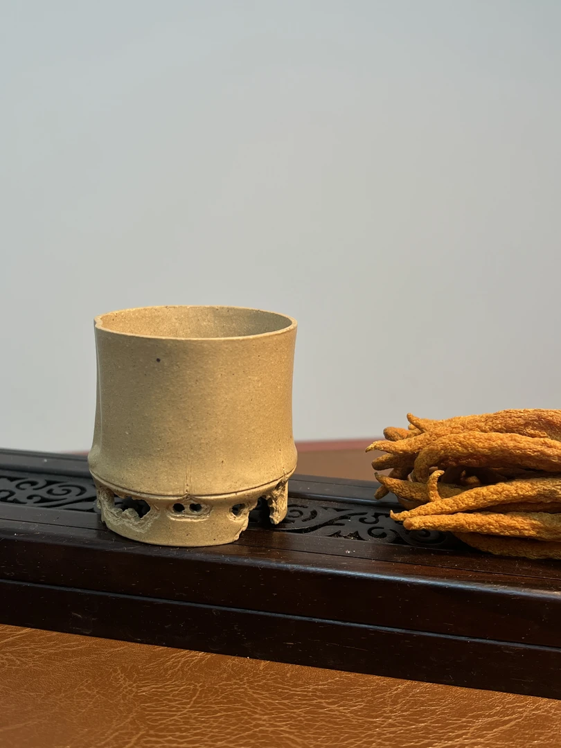 当代 竹 节 段泥 140cc  雕刻太湖石 精品 紫砂主人杯