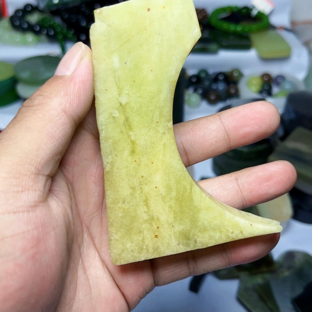 和田玉未镶嵌珠宝半成品