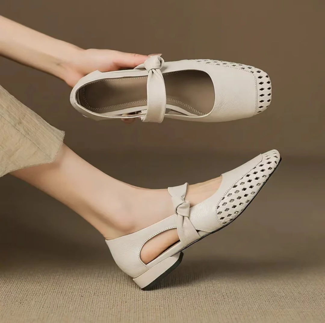 【品牌力荐】2025春夏季上新镂空透气纽结款一字带编织单鞋Y8618