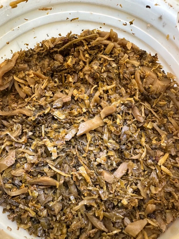 农家手工盐菜 味道杠杠的