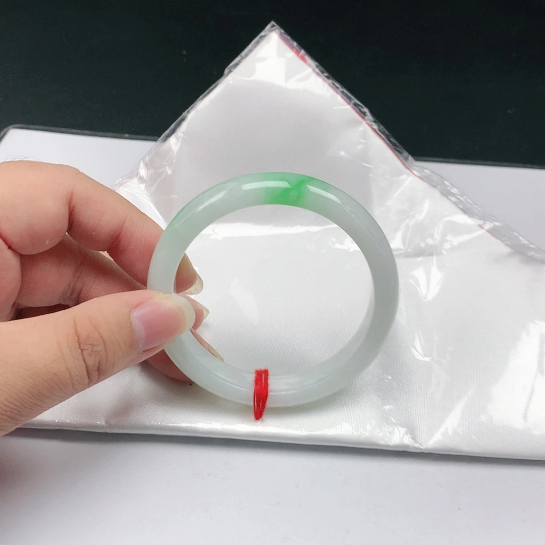 翡翠手镯未镶嵌翡翠341