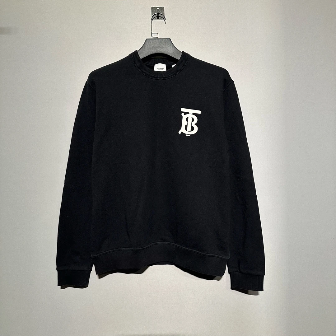 99新 BURBERRY/博柏利 黑色胸口标志卫衣/M码/价6280