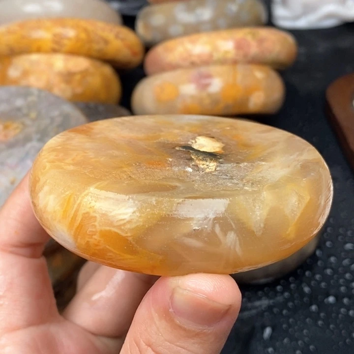 硅化珊瑚（珊瑚玉）手镯未镶嵌