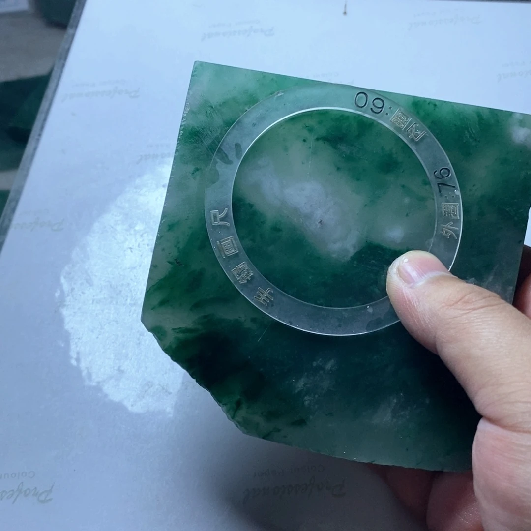 开***奶定制石英质玉（非洲翠）