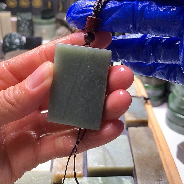 和田玉未镶嵌珠宝半成品