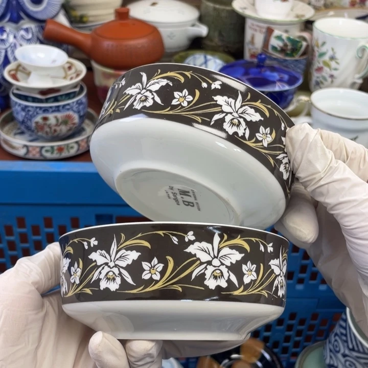 他家瓷器真美…开播了