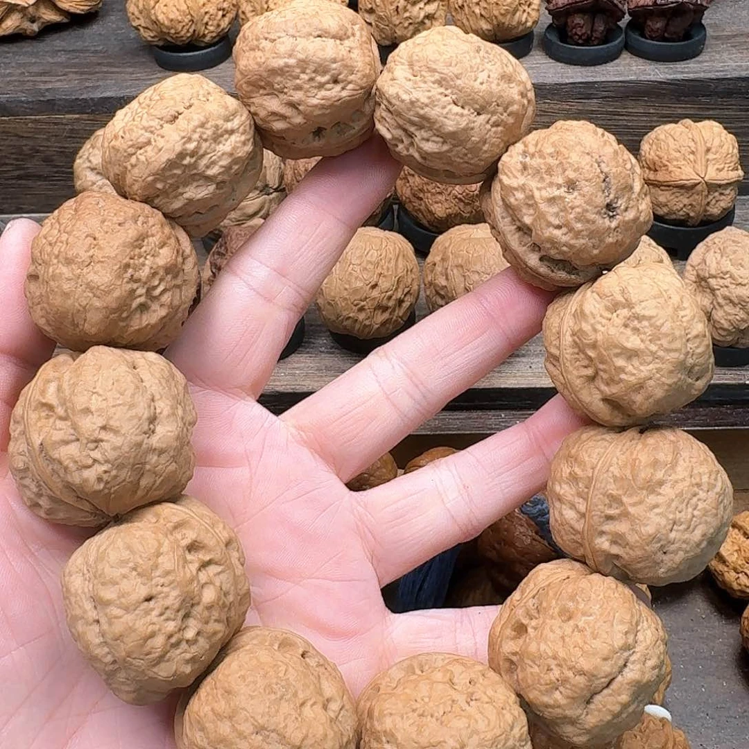文玩核桃吊坠?**?1钢炮手持34尺寸