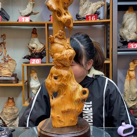 柏木（崖柏）徐*待太行崖柏陈化料摆件