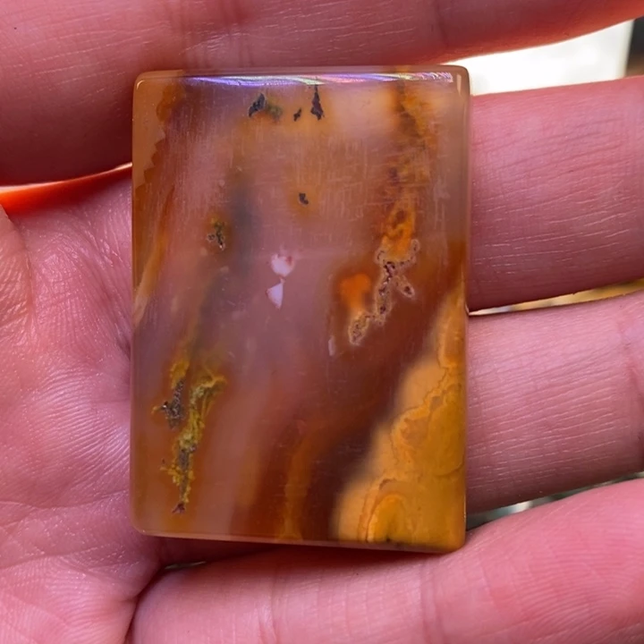 【闪购商品】玛瑙/玉髓颈饰未镶嵌温***。