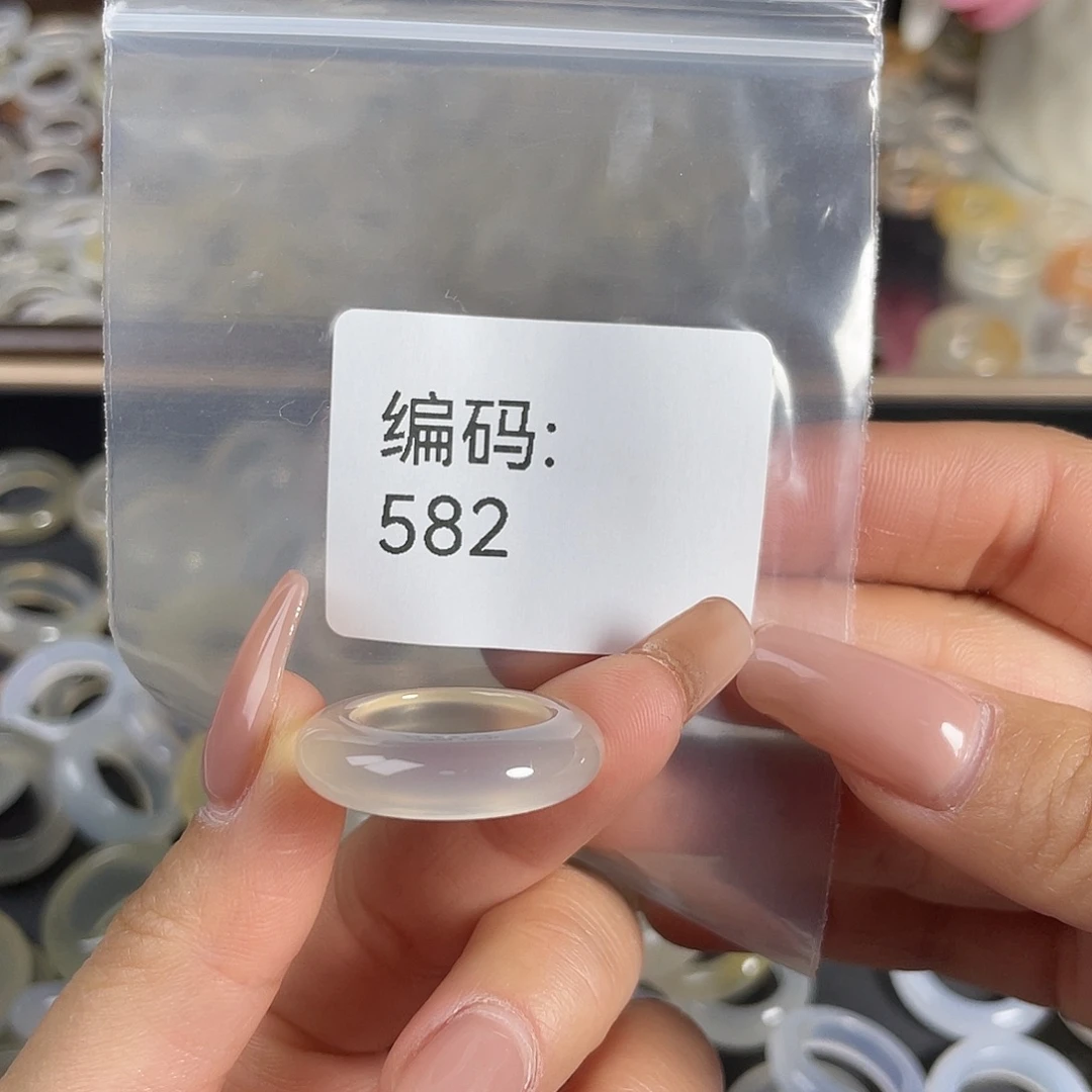 玛瑙/玉髓未镶嵌戒指582港12