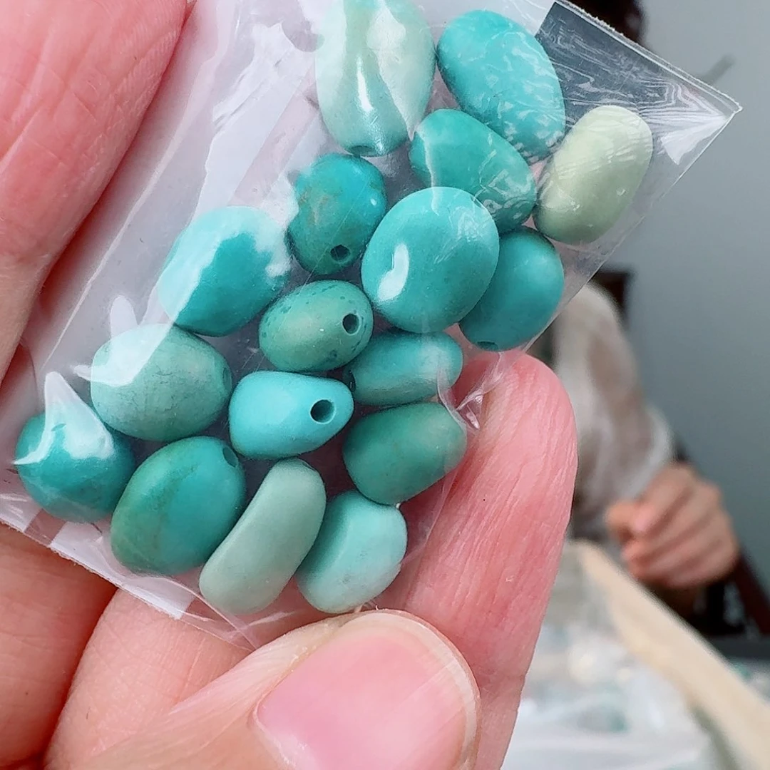 未镶嵌绿松石珠宝奇石