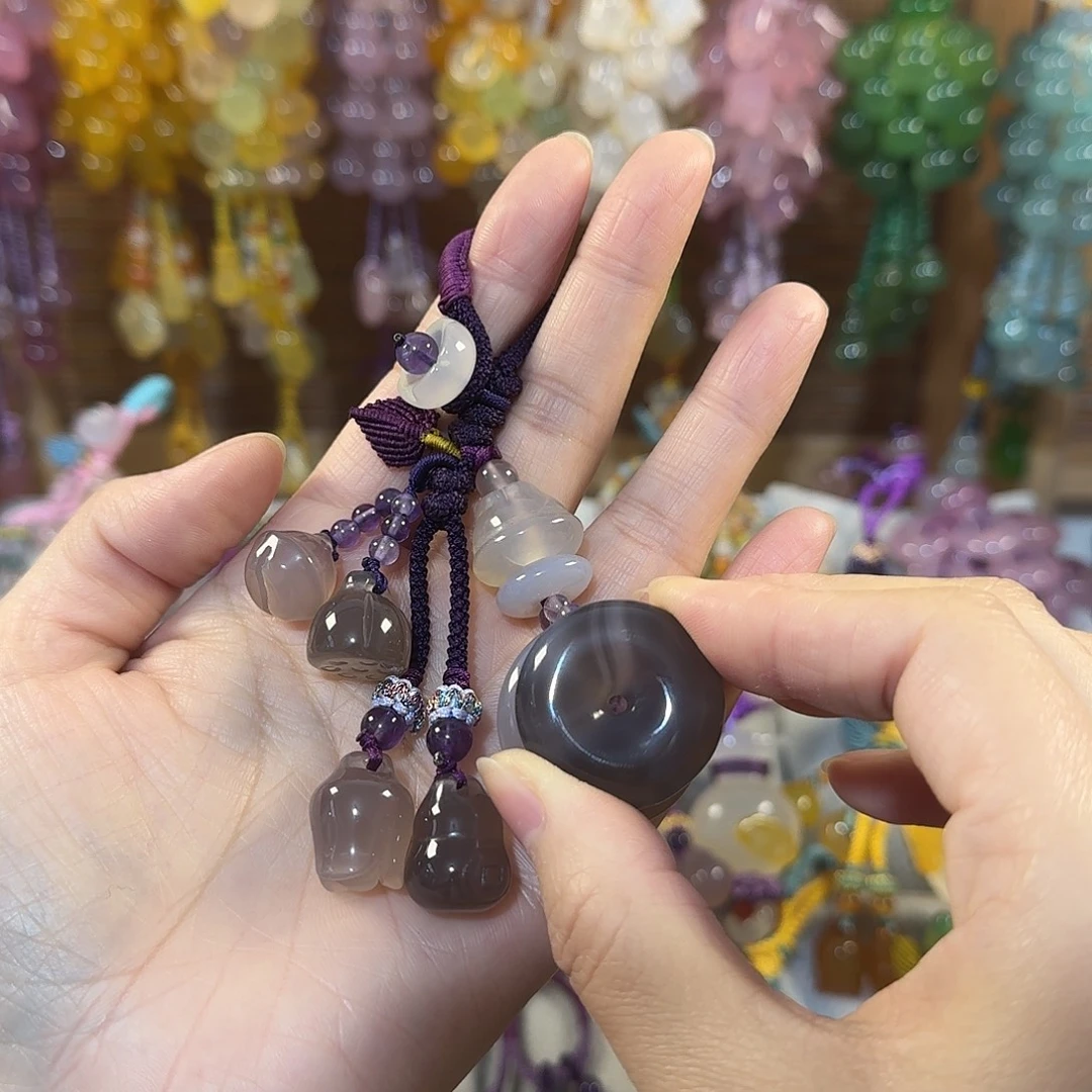 军***玛瑙/玉髓未镶嵌钥匙挂件