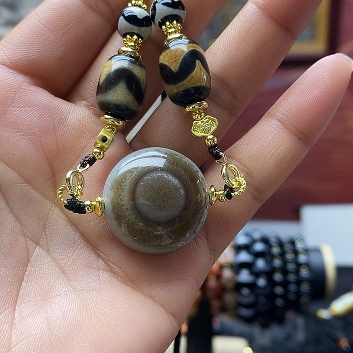 玛瑙/玉髓合金颈饰