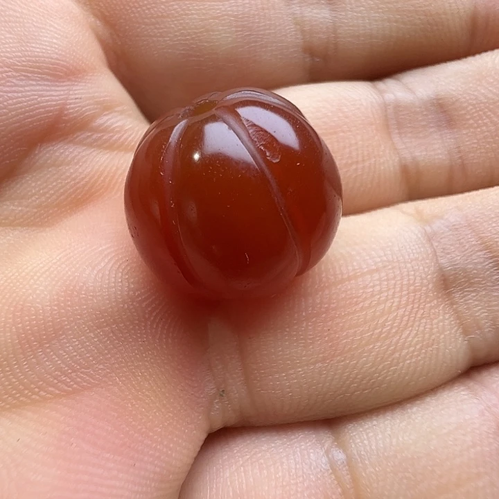 *****瓷片钧瓷瓶身为圆孔