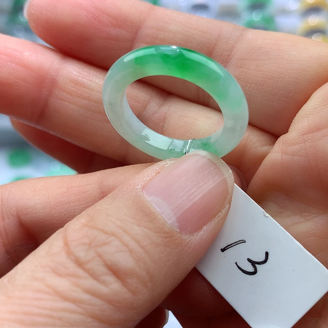 翡翠戒指未镶嵌13号