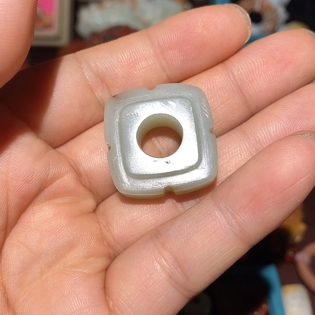 小***玮和田玉未镶嵌颈饰