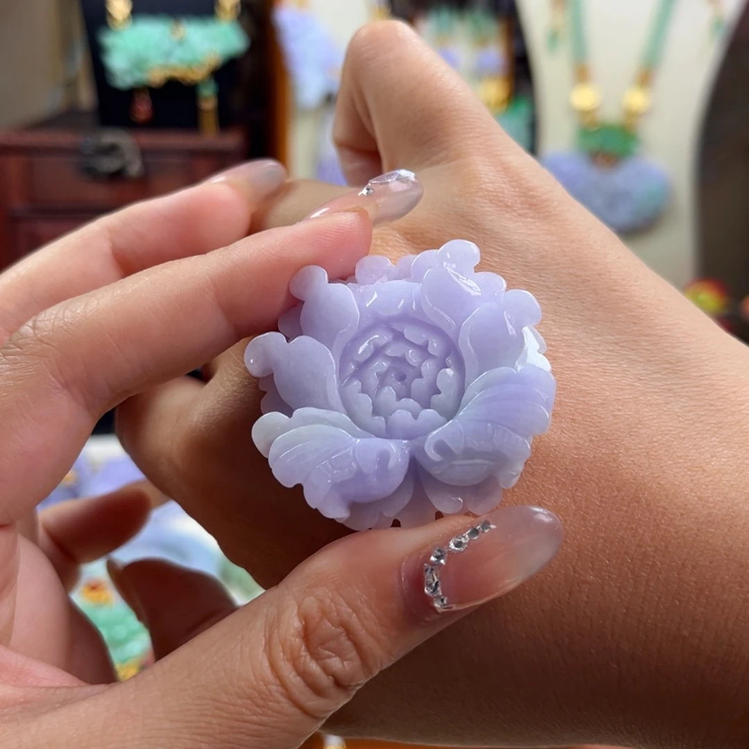 翡翠未镶嵌颈饰紫花