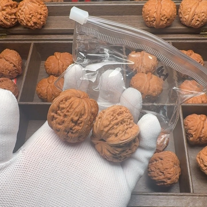 把件文玩核桃40元宝（41）