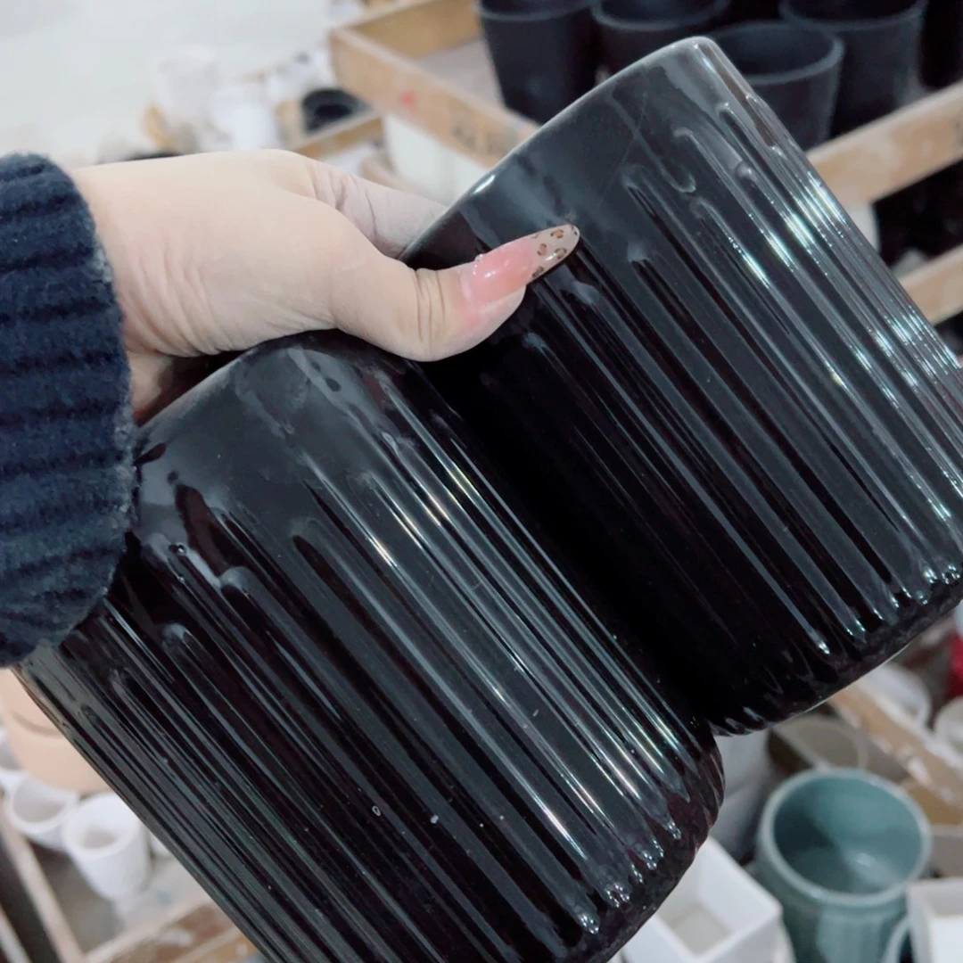 有孔陶瓷花盆，满10米包邮发货