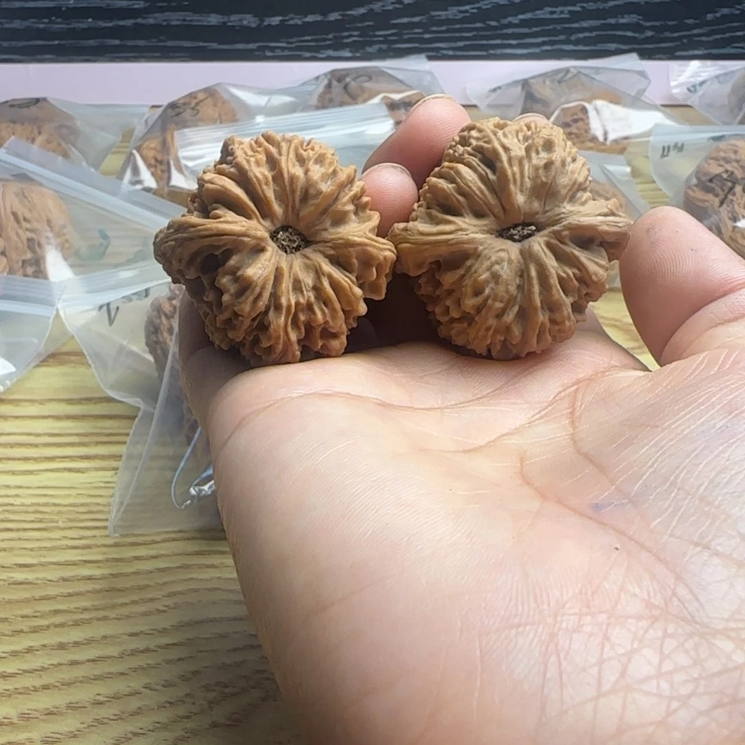 桃核吊坠暮**岚核桃核桃