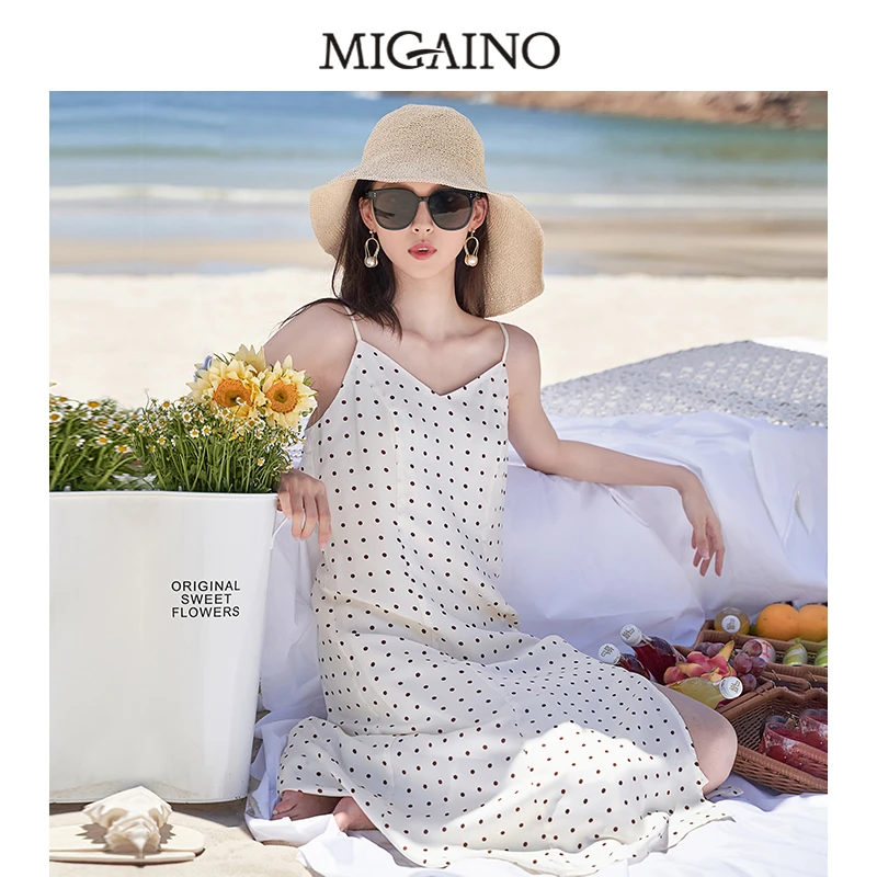 曼娅奴商场同款年夏季新款波点吊带性感长款连衣裙MM22DD056