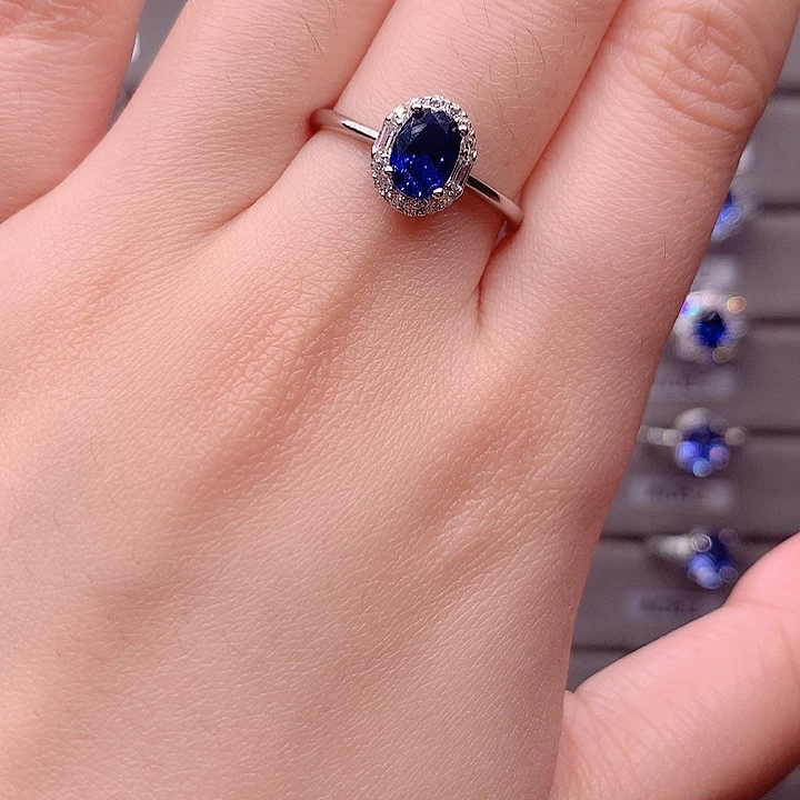 银S925镶嵌蓝宝石戒指