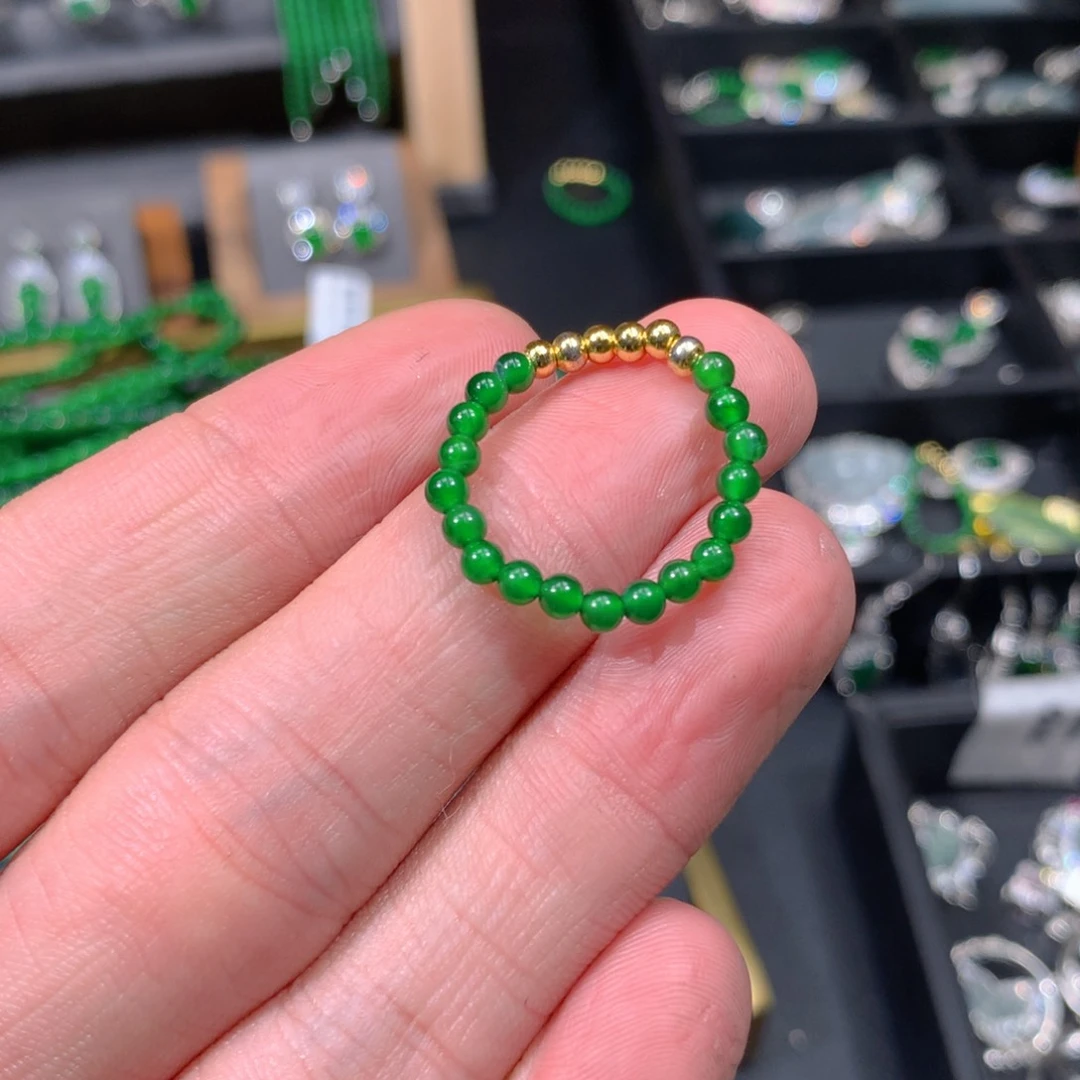 翡翠吊坠(赠链)未镶嵌天然